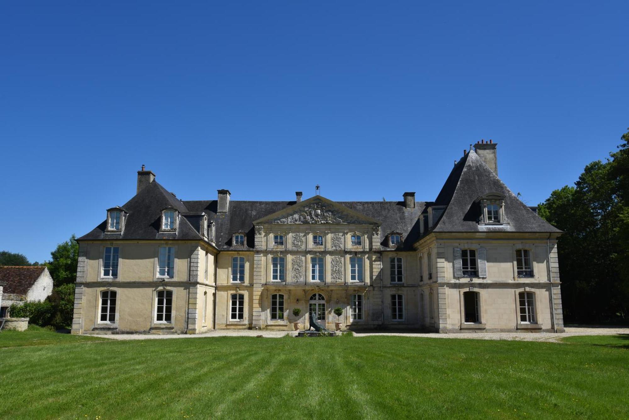 Chateau De Cesny-Aux-Vignes 외부 사진